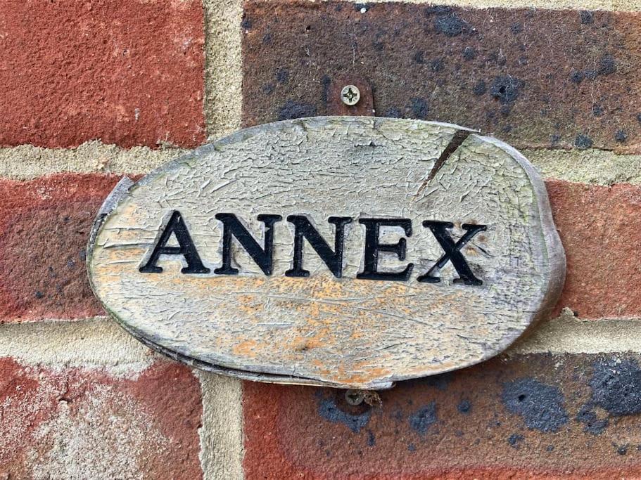 The Studio In The Annex Apartment Potters Bar Exterior foto